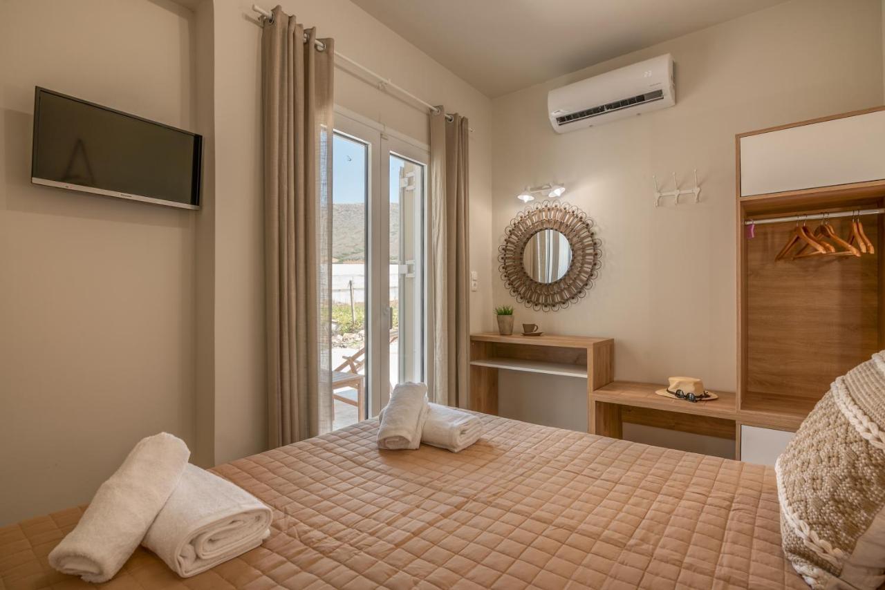 Koutris Apartment 2 Фаласарна Екстериор снимка